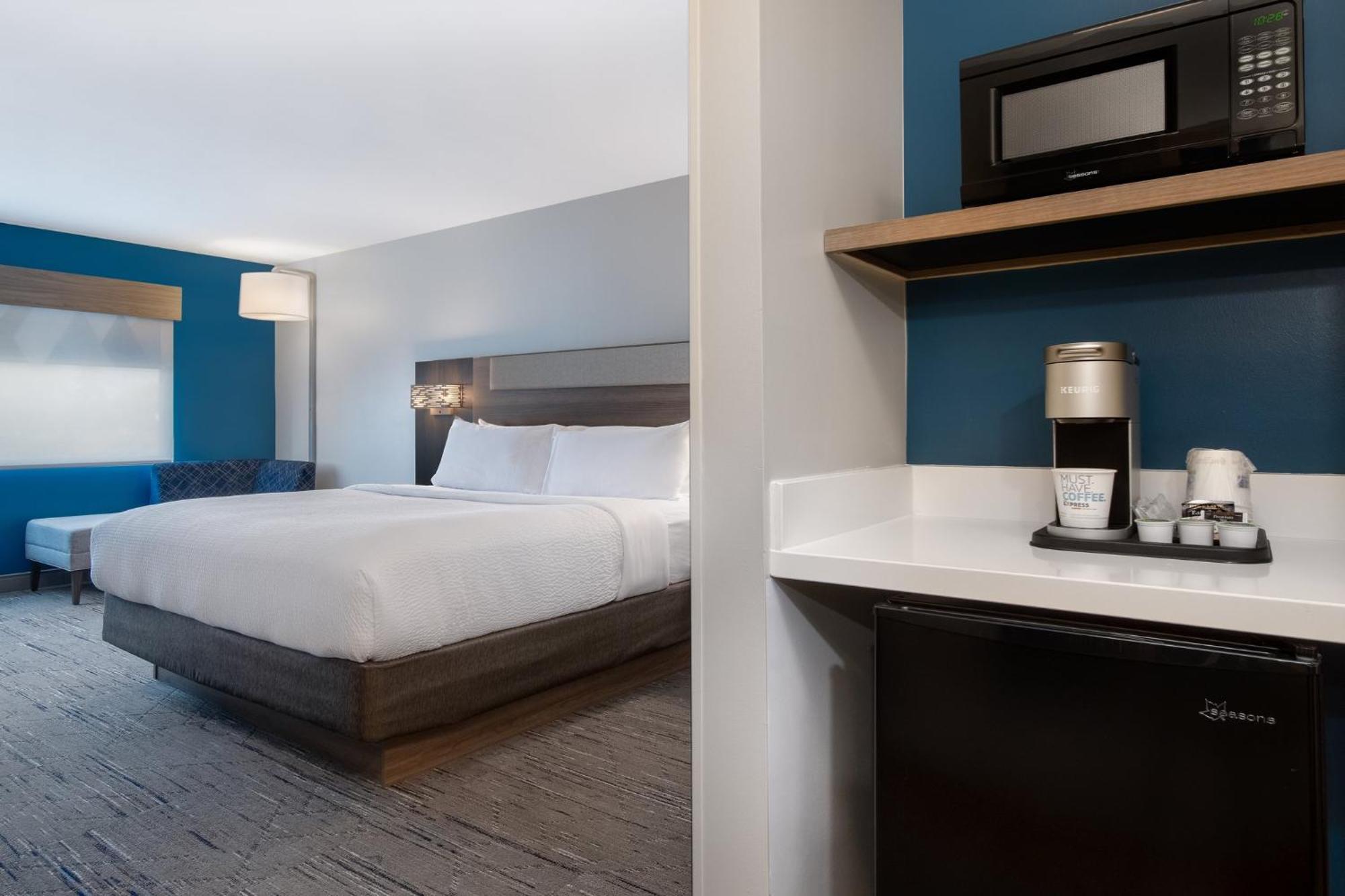Holiday Inn Express & Suites Oscoda By Ihg Exterior foto