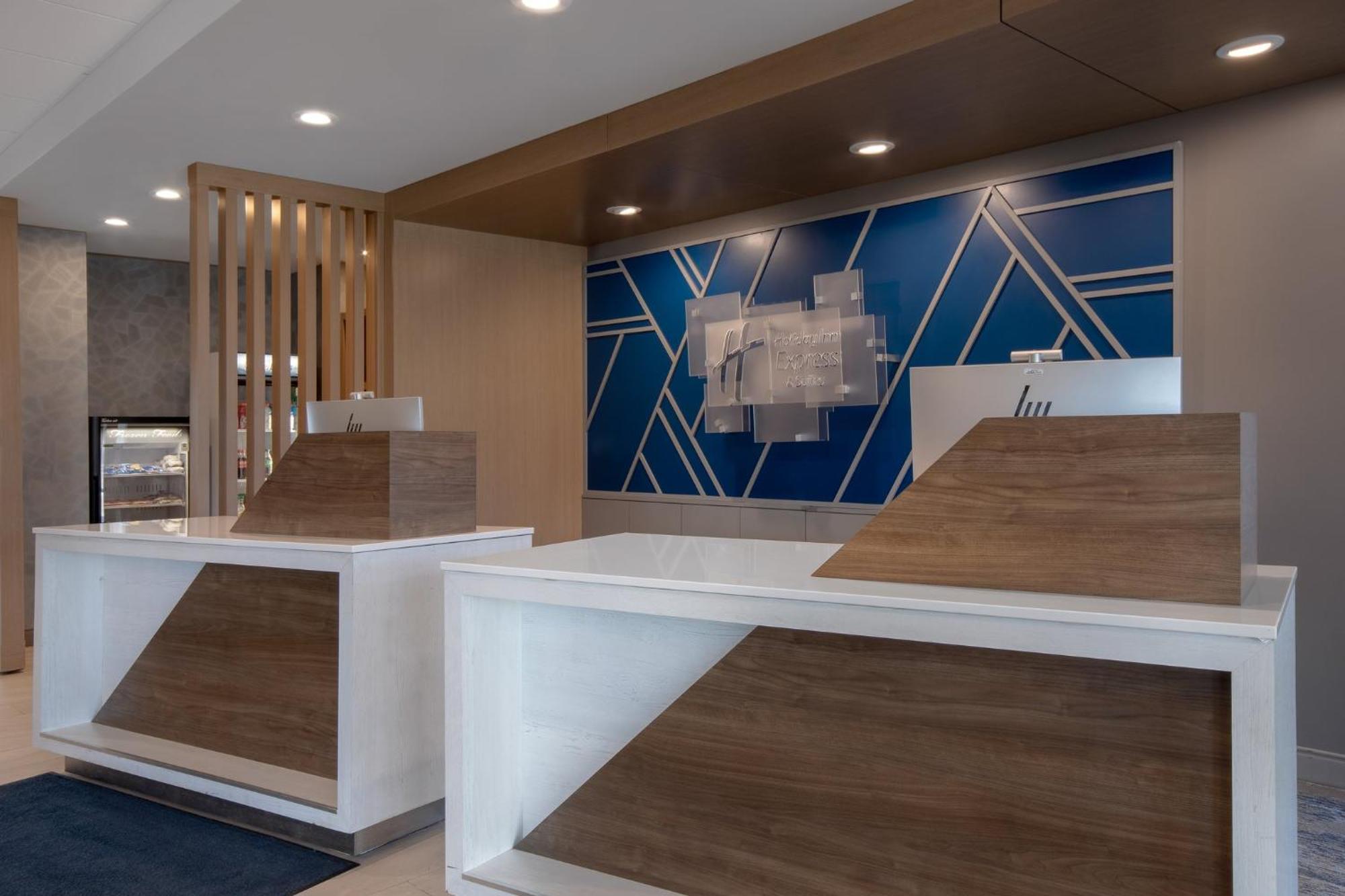 Holiday Inn Express & Suites Oscoda By Ihg Exterior foto